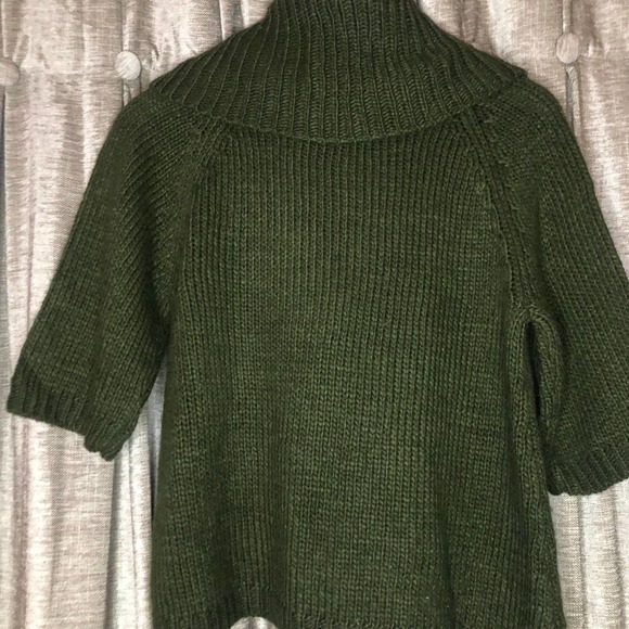 Paraphrase Cropped Short Sleeve Turtleneck Cowlneck Sweater Size Medium - Picture 12 of 15